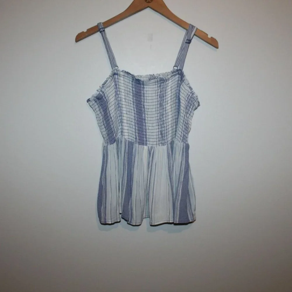 Torrid Blue Striped Gauze Smocked Cami Blue Top Women's Plus Size 1 1X H12385 - Picture 3 of 11